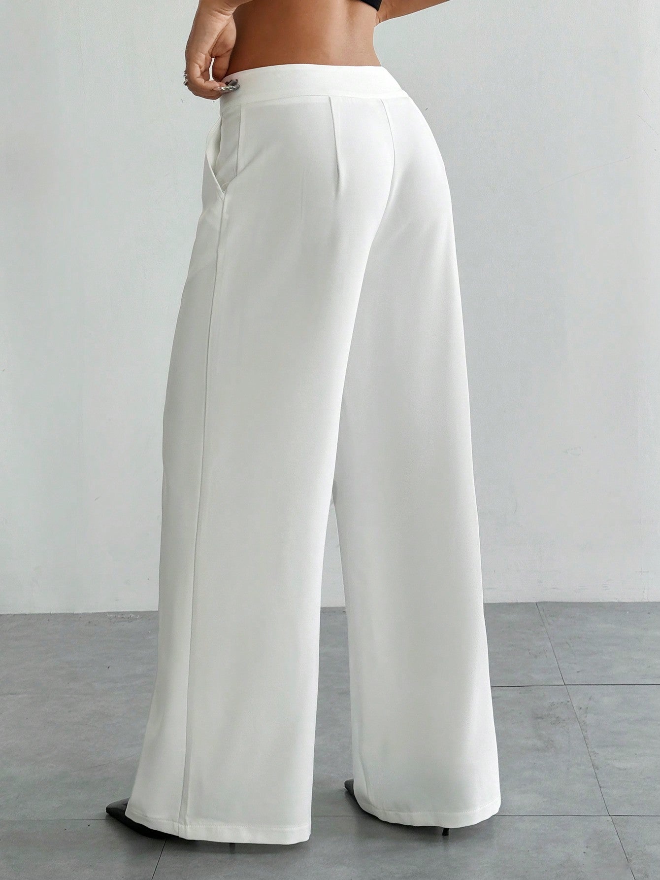 Slim Pleated Pantalone Trousers